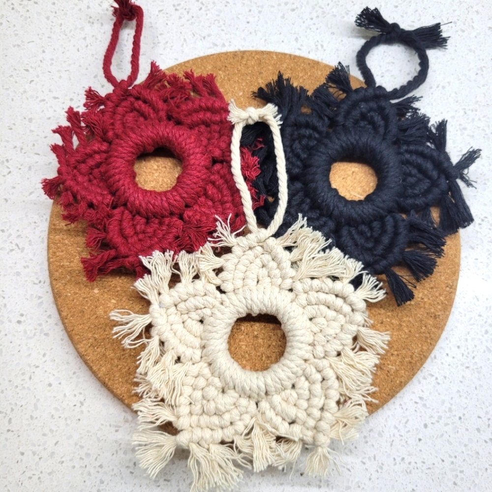 Macrame star ornament (3)